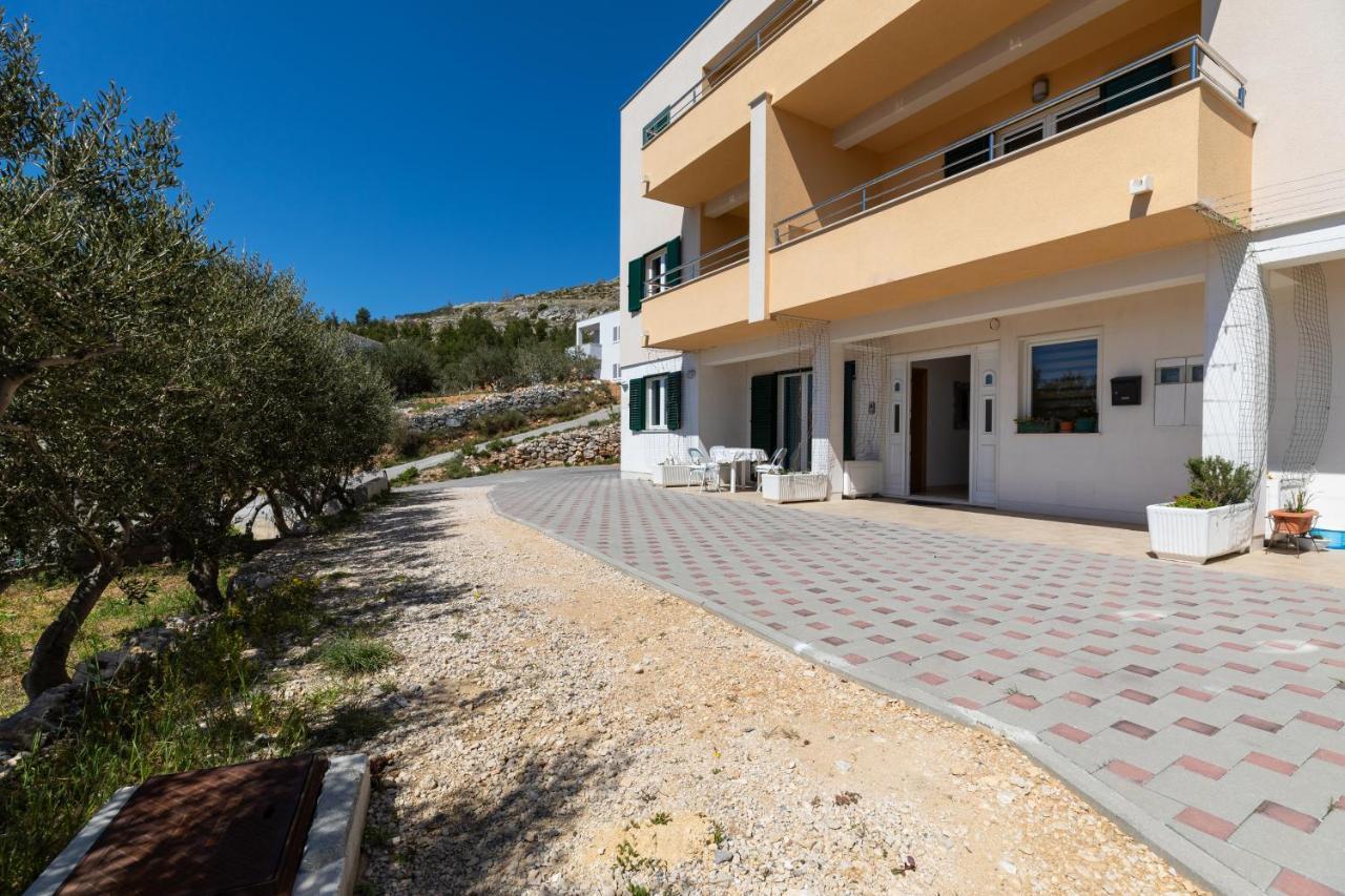Apartments With A Parking Space Dugi Rat, Omis - 19516 Екстер'єр фото