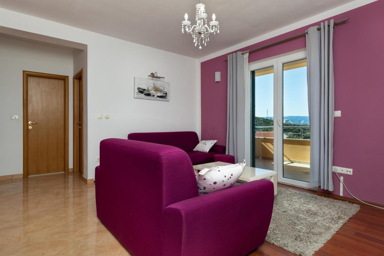 Apartments With A Parking Space Dugi Rat, Omis - 19516 Екстер'єр фото