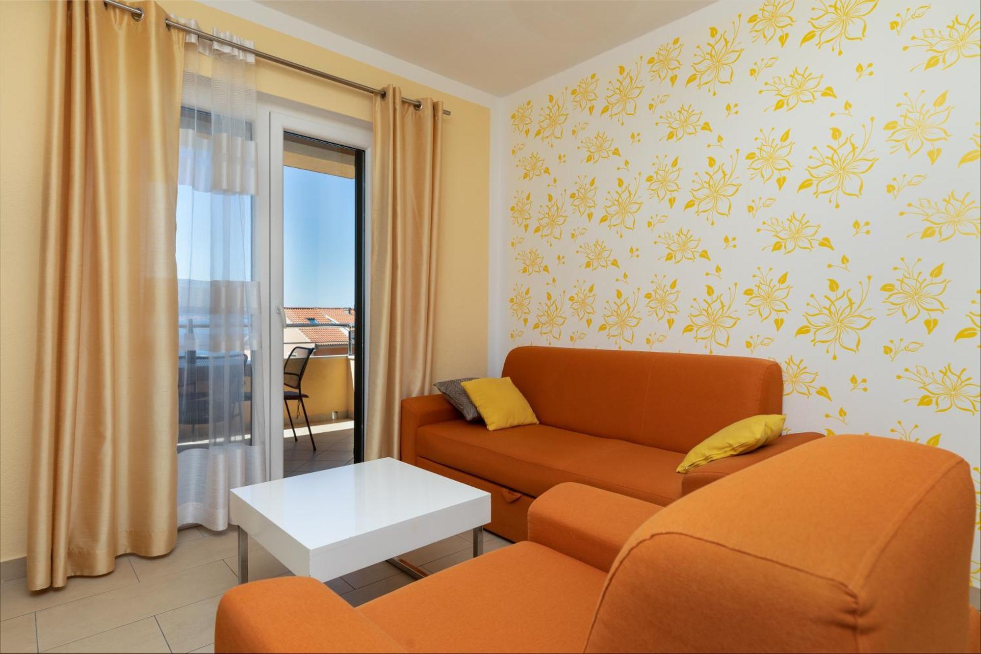 Apartments With A Parking Space Dugi Rat, Omis - 19516 Номер фото